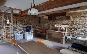 Gîte Le Valet, T2 classé 3 étoiles, entre Rennes et Saint-Malo